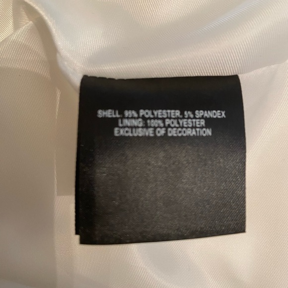 Tahari Winter White Snap Front Jacket - Picture 6 of 6